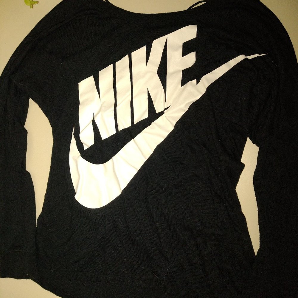 Nike long sleeve shirt